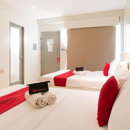 Reddoorz @ General Segundo Avenue Laoag Hotel ภายนอก รูปภาพ