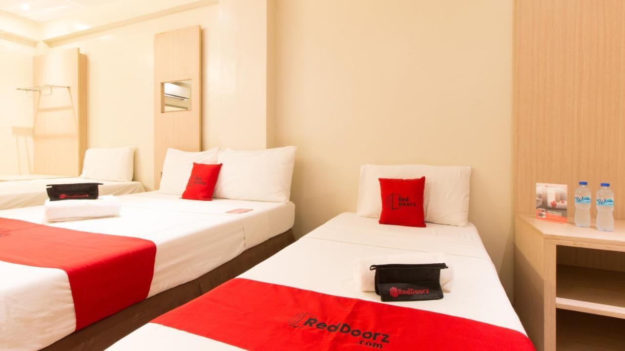 Reddoorz @ General Segundo Avenue Laoag Hotel ภายนอก รูปภาพ