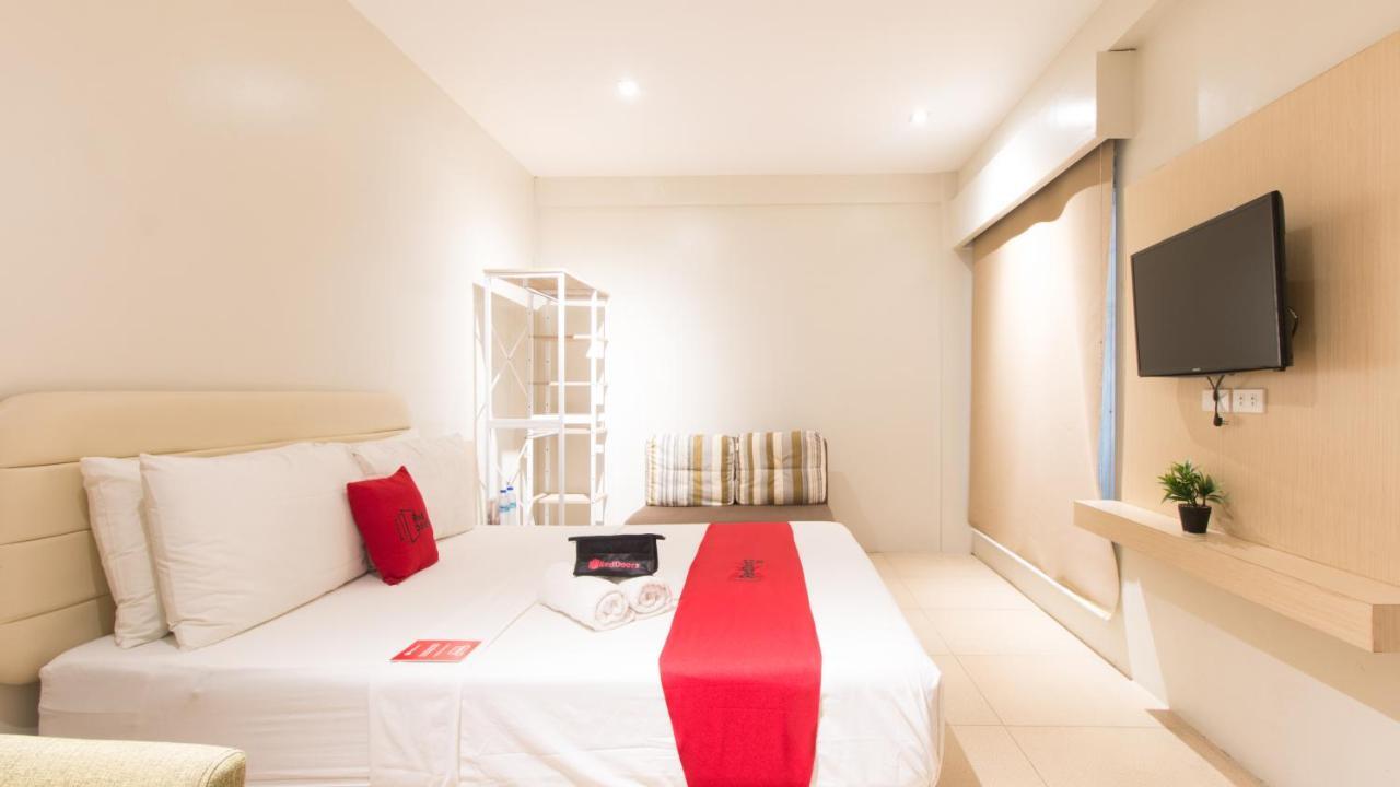 Reddoorz @ General Segundo Avenue Laoag Hotel ภายนอก รูปภาพ