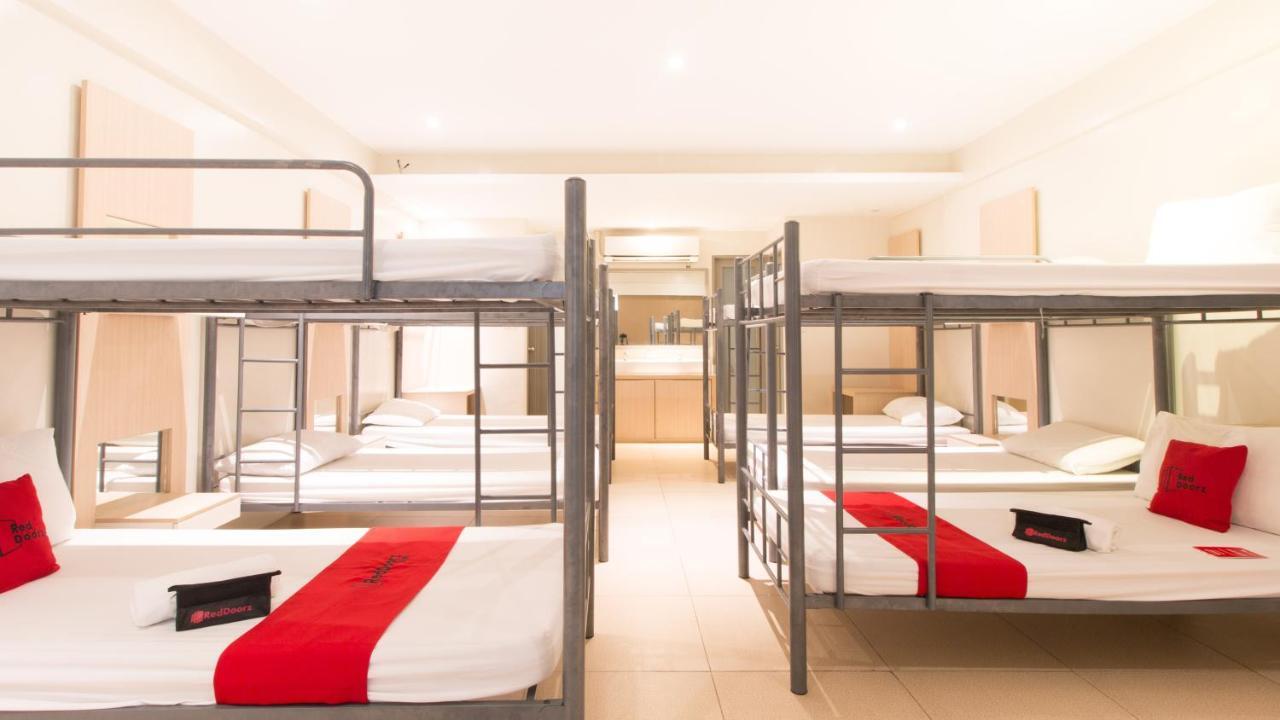 Reddoorz @ General Segundo Avenue Laoag Hotel ภายนอก รูปภาพ