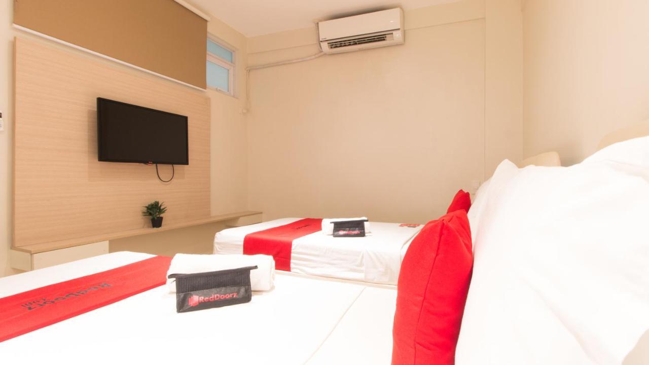 Reddoorz @ General Segundo Avenue Laoag Hotel ภายนอก รูปภาพ