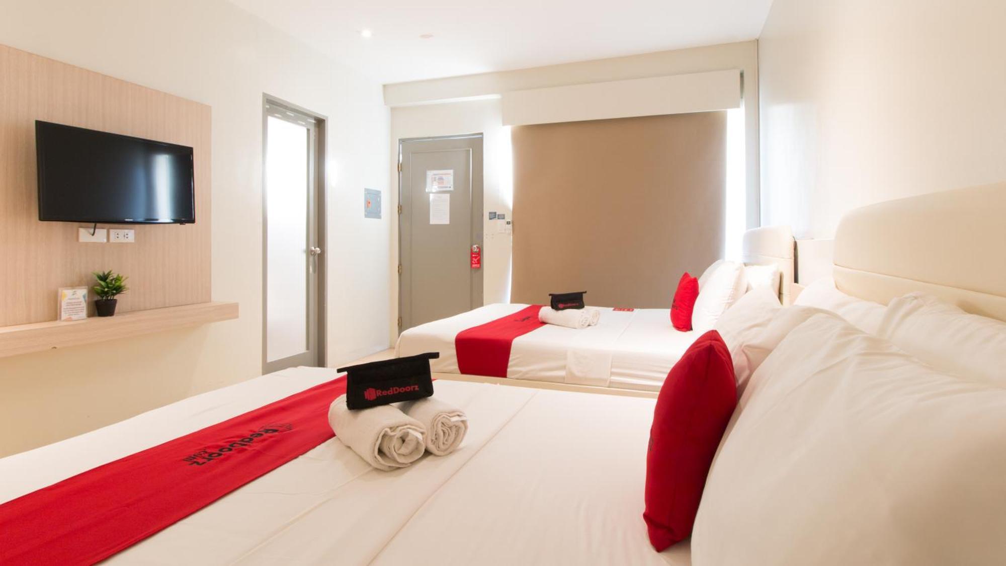 Reddoorz @ General Segundo Avenue Laoag Hotel ภายนอก รูปภาพ