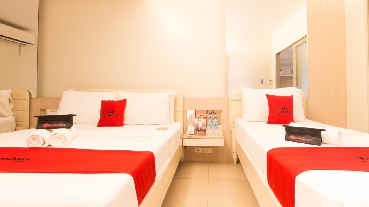 Reddoorz @ General Segundo Avenue Laoag Hotel ภายนอก รูปภาพ